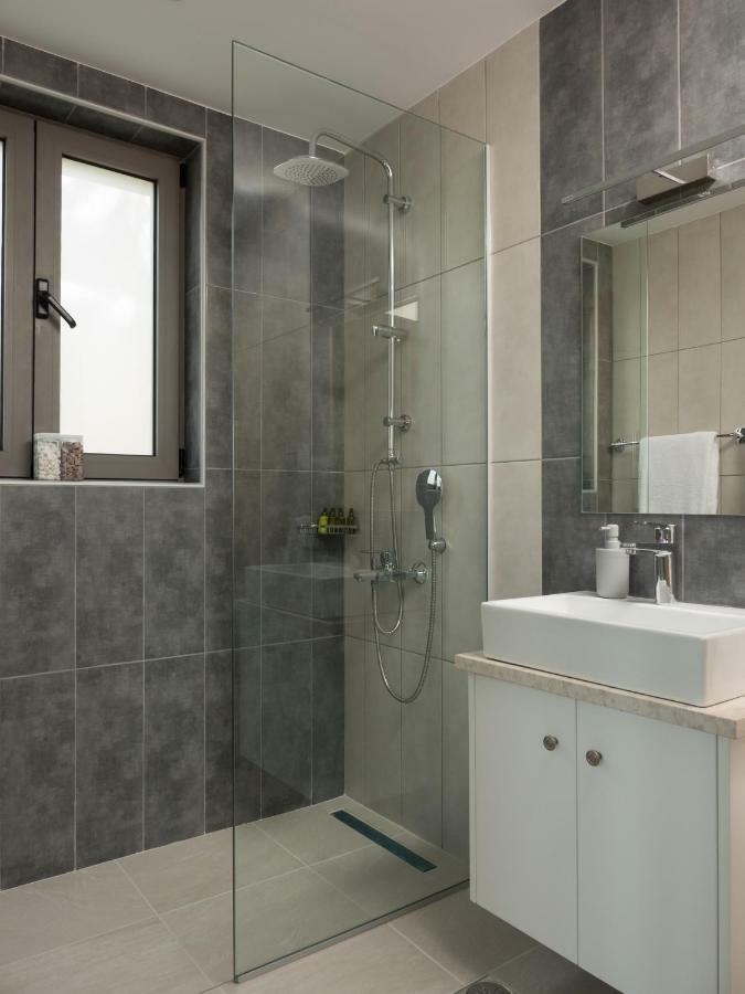 Dempla Heights Villas Тавронитис Экстерьер фото
